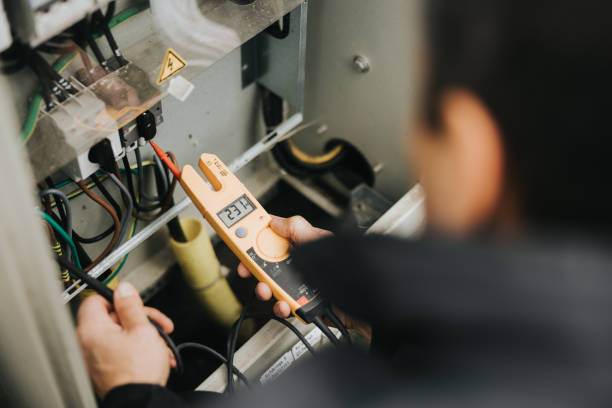 Best Local Electrician Companies  in Brookfield Center, OH